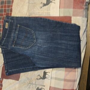 Lee size 12 L